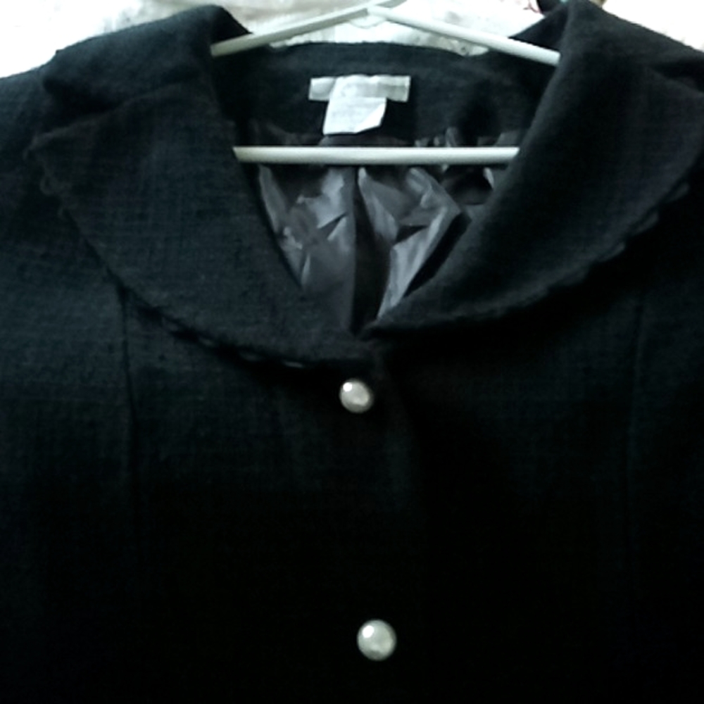 Gatsby styled dress barn women's black jacket with pearl buttons like new.